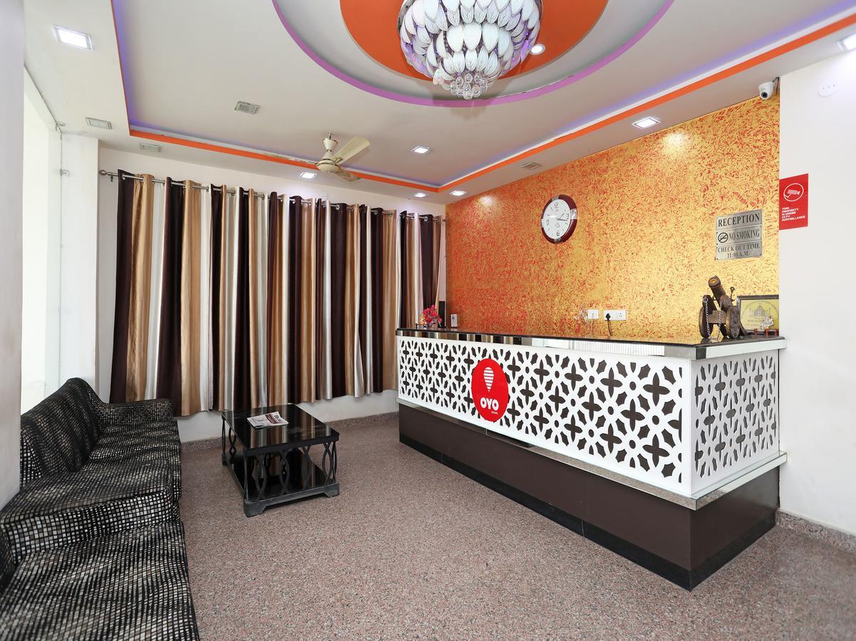 Hotel Taj Signature Агра Екстериор снимка