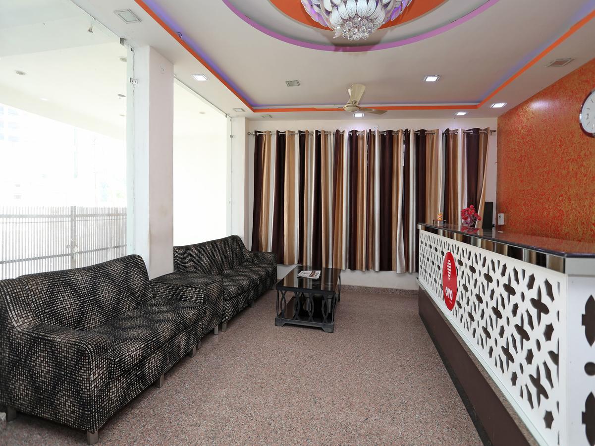 Hotel Taj Signature Агра Екстериор снимка